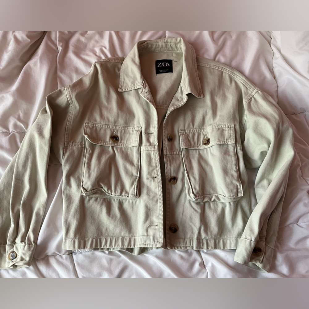 Zara Women's Green Sage Cropped Jacket